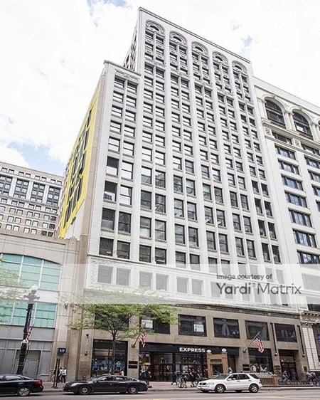 Office space for Rent at 17 North State Street in Chicago