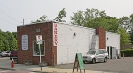 503 Lake Ave