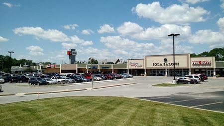 Photo of commercial space at 5976 West Jefferson Boulevard in Fort Wayne