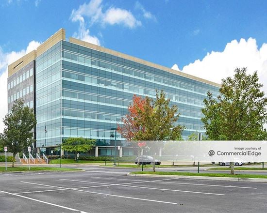 100 Motor Pkwy
