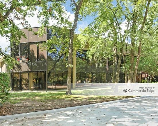 I Kingwood Place