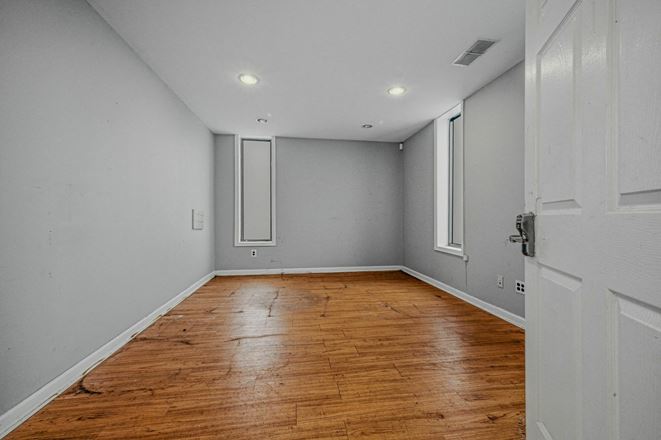 93 Christiana Rd, New Castle, DE