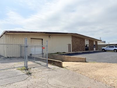 4066 and 4068 Hatcher Circle
