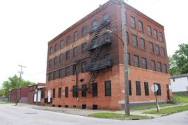922 Locust St