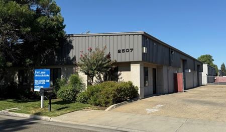Photo of commercial space at 257 N Bundy Ave in Fresno