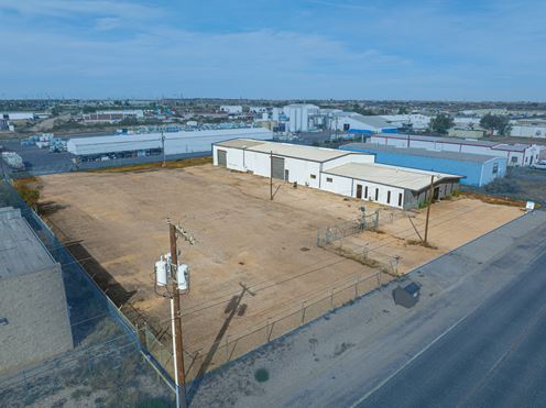 Warehouse/Office Off E Hwy 80