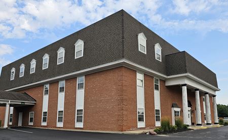 Photo of commercial space at 3131 Executive Parkway in Toledo