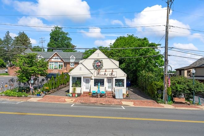 108 Church St NE