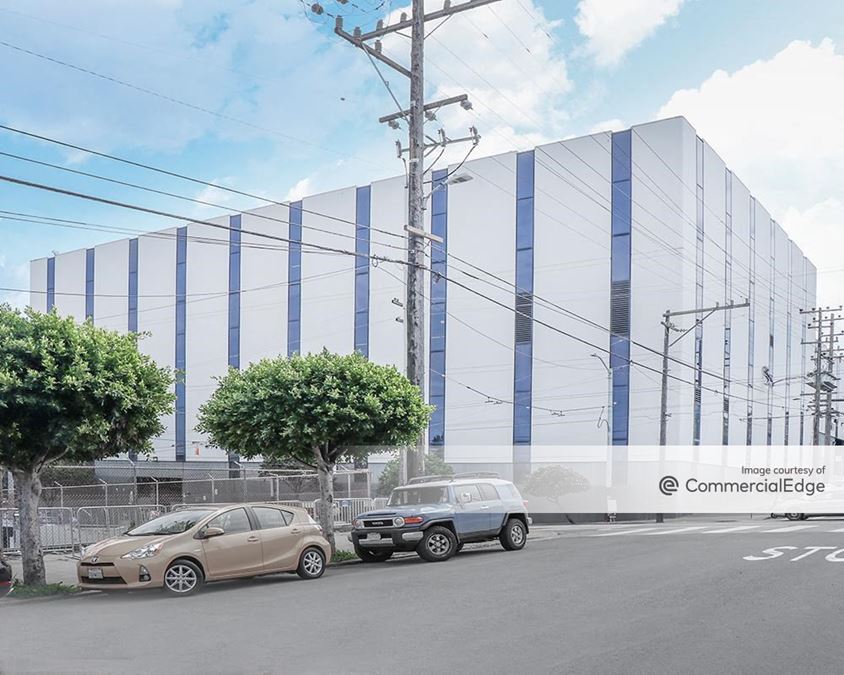 320 San Bruno Avenue 320 San Bruno Avenue Industrial Building