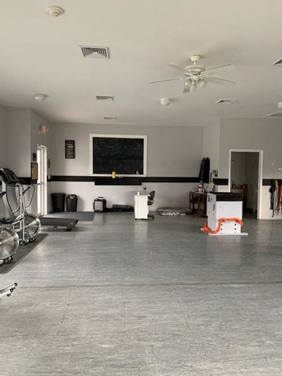 Clean Open Floor Plan Space for Retail, Office or recreation