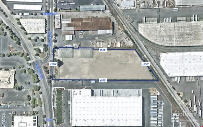 LIGHT INDUSTRIAL SPACE FOR LEASE