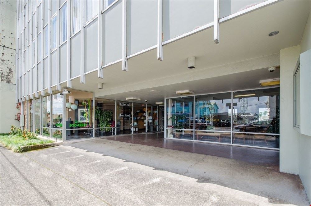 Hilo Plaza