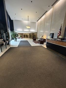 Hollywood Towers Office for Lease