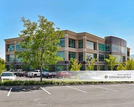 Lake Park Office Building