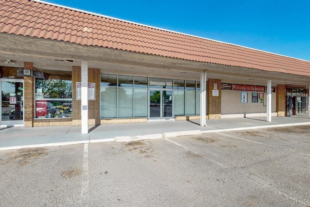 Below Market Retail Space for Lease!
