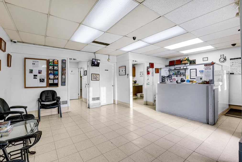 Riverdale Animal Hospital - 14206 S Indiana Ave, Riverdale, IL 60827