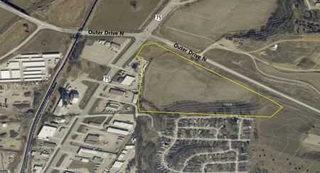 Photo of commercial space at SE Corner Outer Dr & US Business 75 in Sioux City