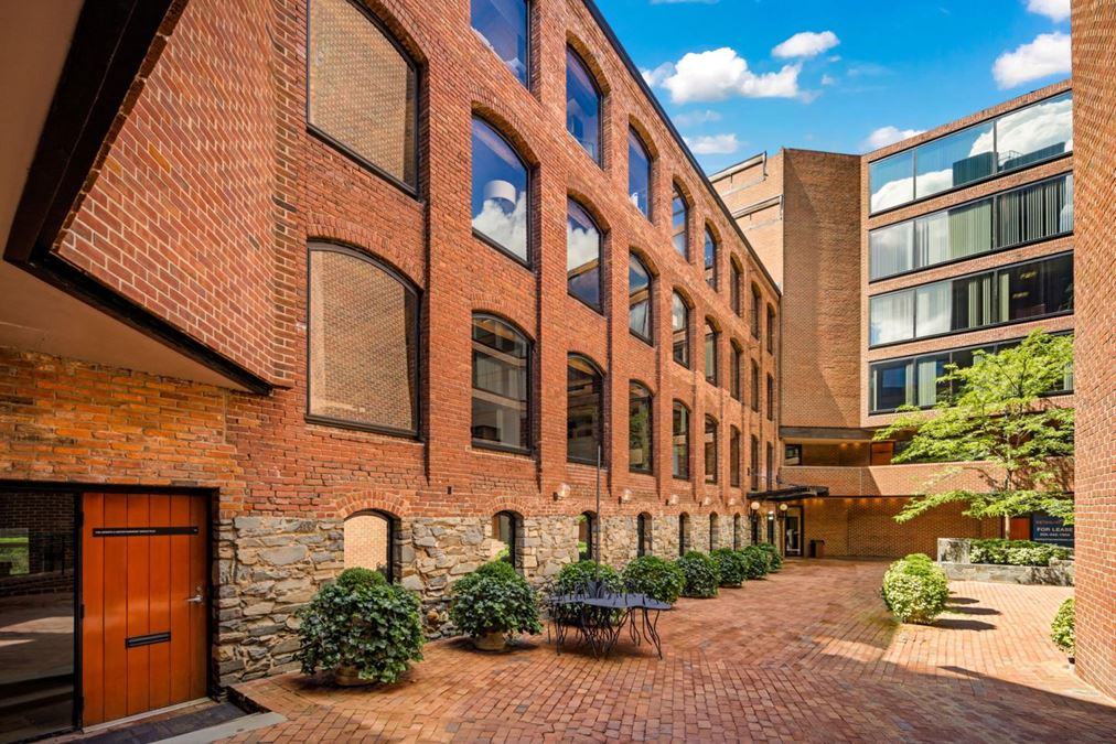 Canal Square (1054 31st Street NW & 3110-3112 M Street NW)