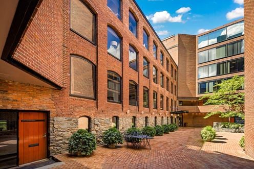 Canal Square (1054 31st Street NW & 3110-3112 M Street NW)