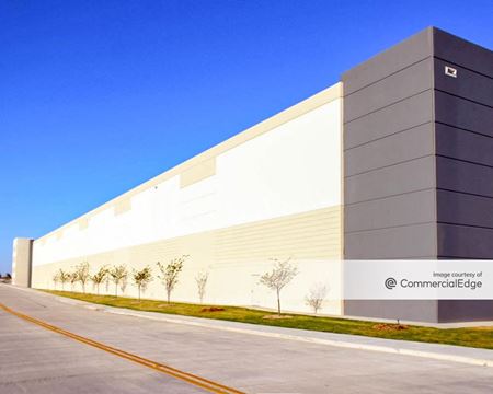 Industrial space for Rent at 39324 Lyndon B. Johnson Fwy in Dallas