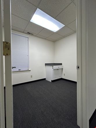 508 Idlewild Avenue, Suite 3