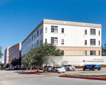 Office space for Rent at 17350 St. Luke's Way in The Woodlands