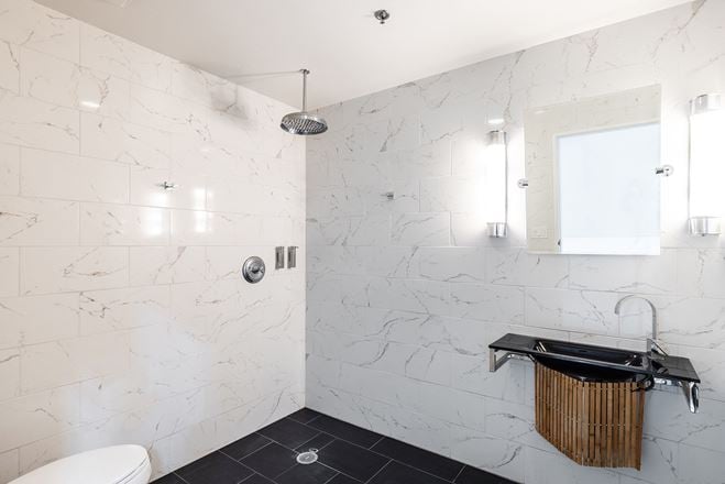 Modern, Class A Commercial Condo