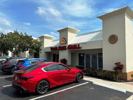 Retail space for Rent at 12820 Tamiami Trl N in Napels