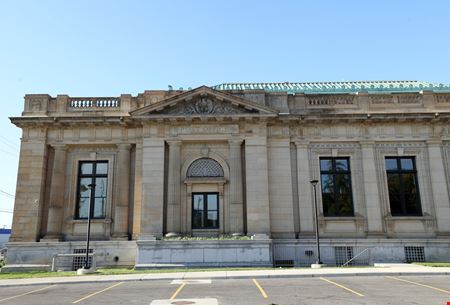 Office space for Rent at 1300 Jefferson Ave in Toledo
