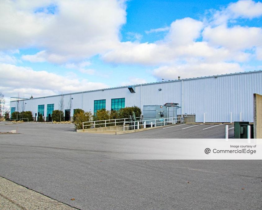 Airport Business Park - 3850 Broadmoor