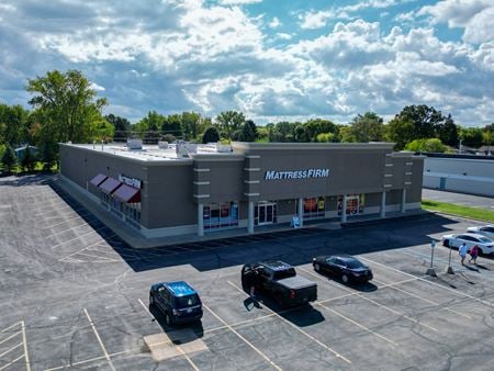 Retail space for Rent at 4140 Wilder Rd in Bay City