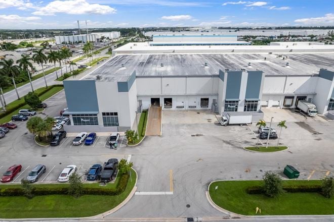 Crosspointe Commerce Center