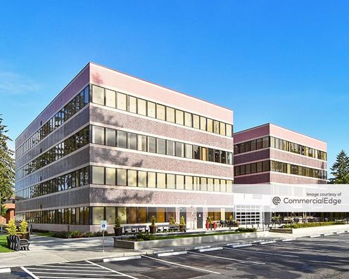 The Hub at Lacey - Woodland Center Buildings