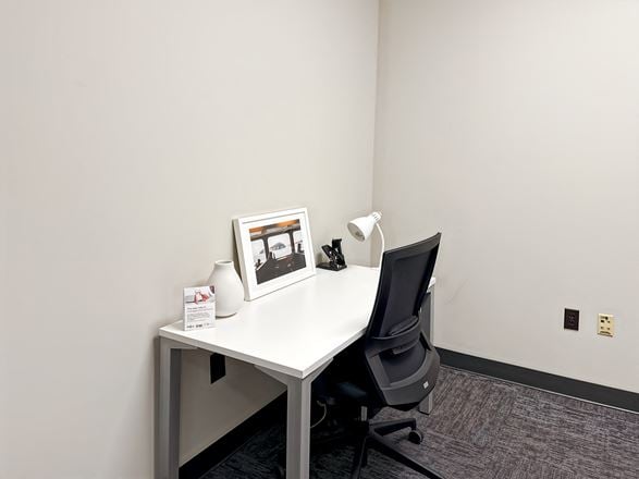 Regus - Brentwood - Summit View Drive