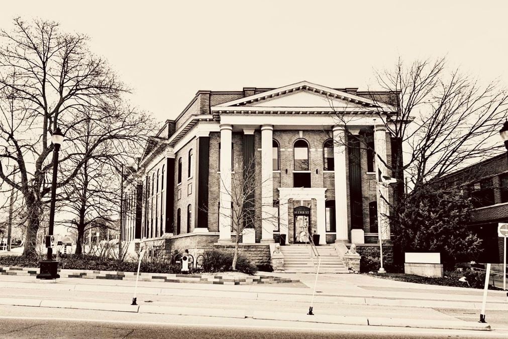 Den 1880