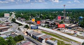 ±3,368-SF Freestanding Restaurant in the Heart of Downtown Clinton