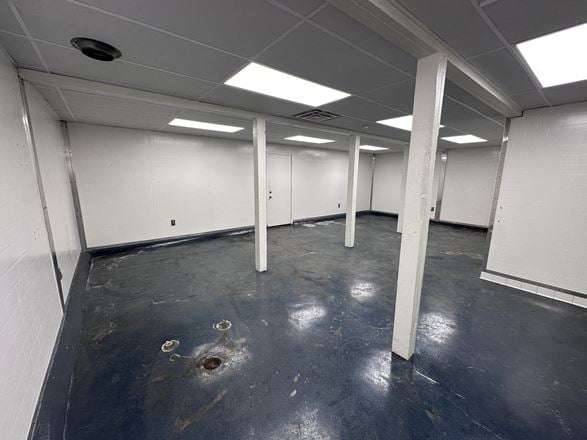 WAREHOUSE SPACE IN SOUTH WICHITA