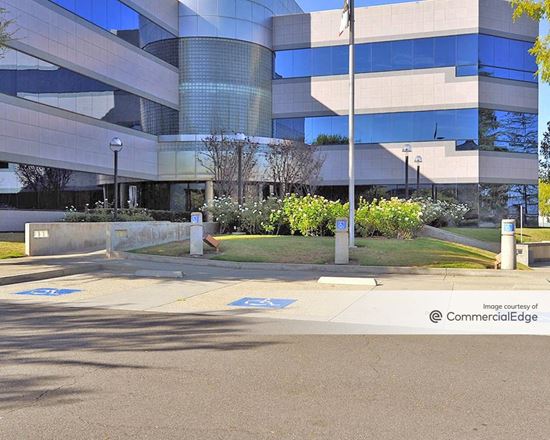 Gateway Corporate Center