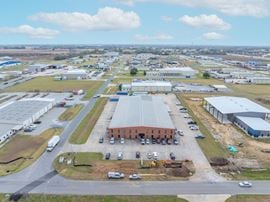 ±32,114 SF Fully Climatized Office/Warehouse