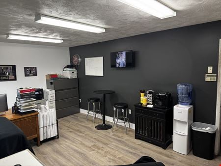 Industrial space for Rent at 726 E Industrial Park Dr Unit 3 in Manchester