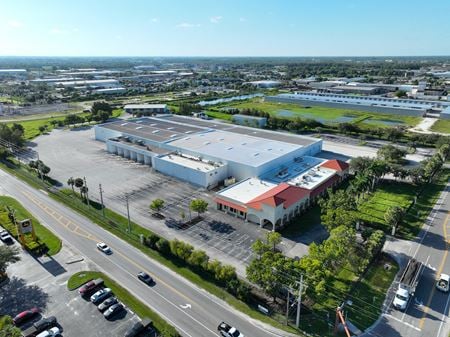 Industrial space for Rent at 2996 Hanson St in Fort Myers