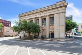1675 Main St