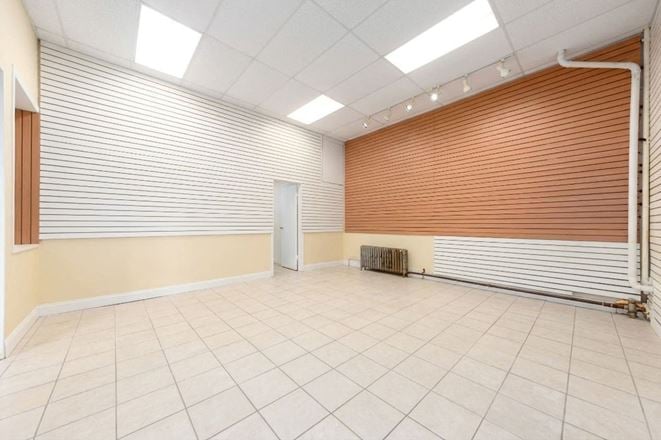 500 - 1,000 SF | 534 Sutter Avenue | East New York Vented Retail Spaces with Glass Frontage for Lease