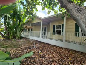 Banyan Creek Business Center