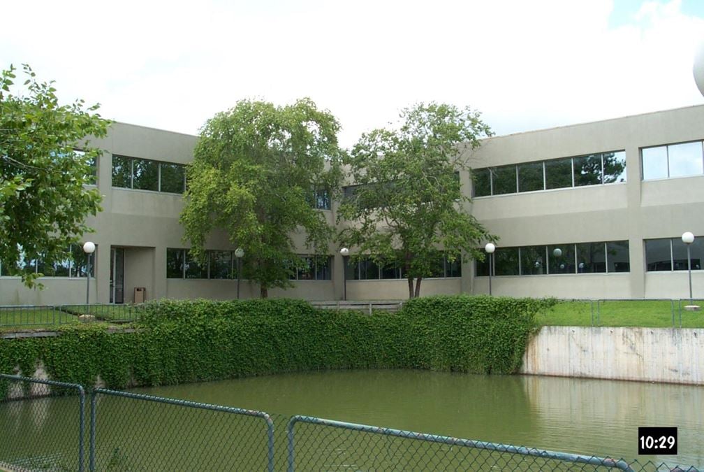 14011-14015 Park Dr
