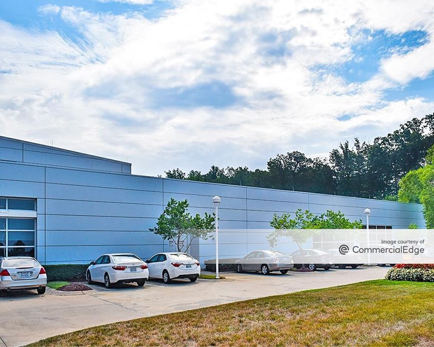 10200 David Taylor Drive, Charlotte, NC Office Building