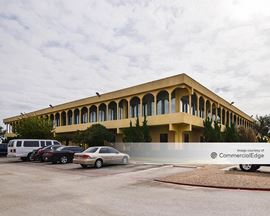 Lamar East Atriums