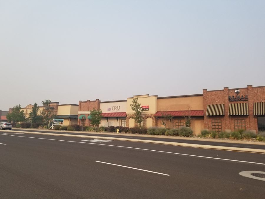 River Vista Commercial Center