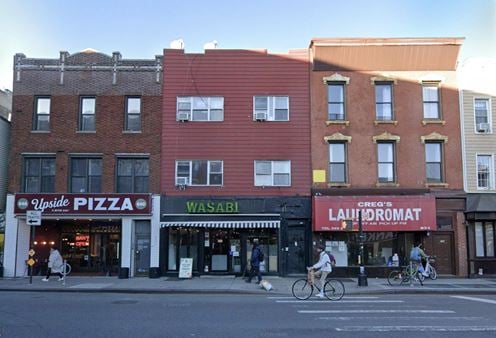 638 Manhattan Ave