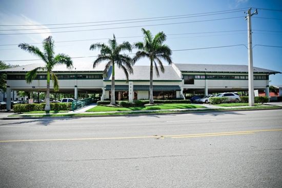 2828 South Seacrest Blvd
